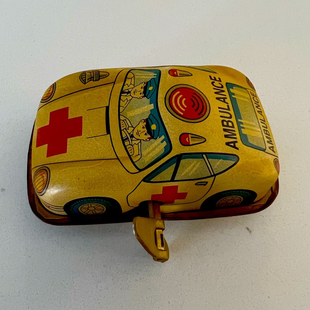 Russ Vintage Wind- up toy ambulance car ( new )